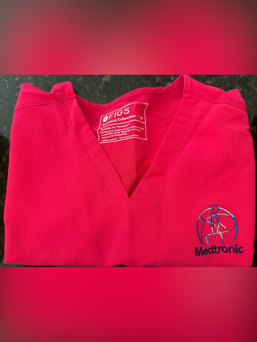 FIGS Women's Scrub Set in Hot Pink Medtronic Emblem Casma top XS Kade Bottom S